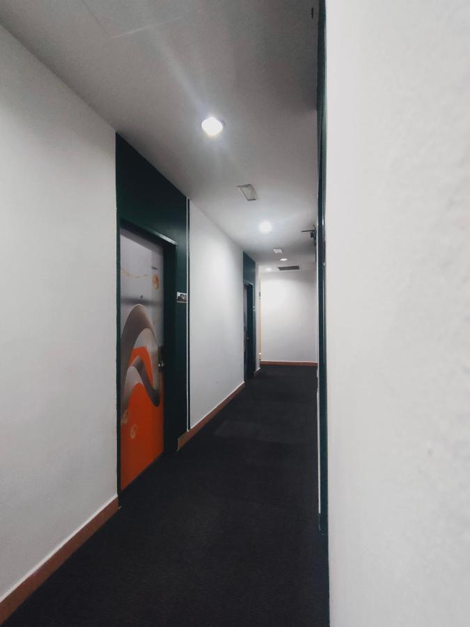 Allbes Parklands Hotel كلانغْ المظهر الخارجي الصورة