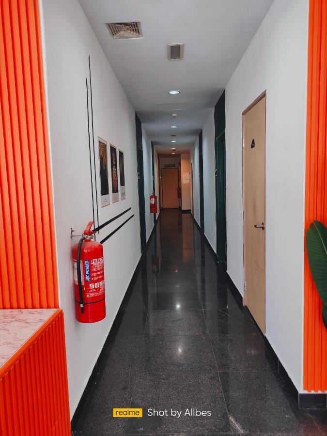 Allbes Parklands Hotel كلانغْ المظهر الخارجي الصورة